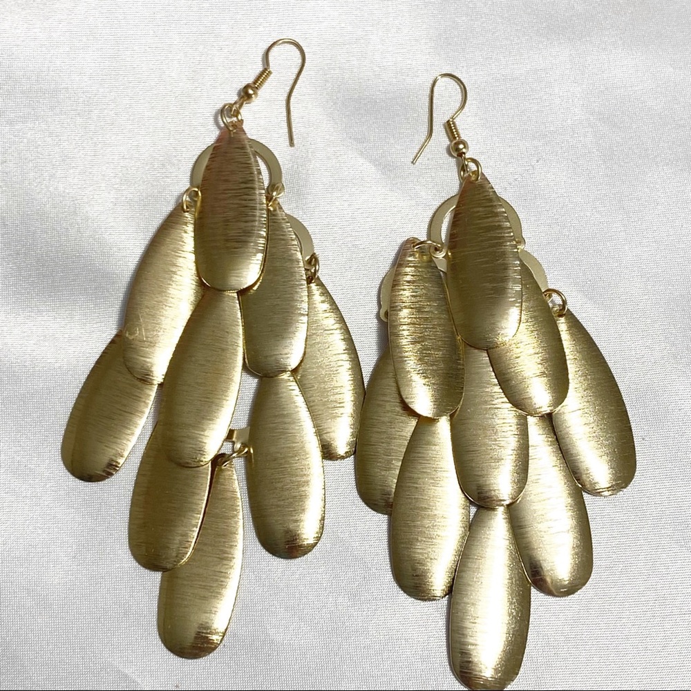 Chandelier earrings textured gold tone hook ear. Length 4 1/2” width 1 3/4”